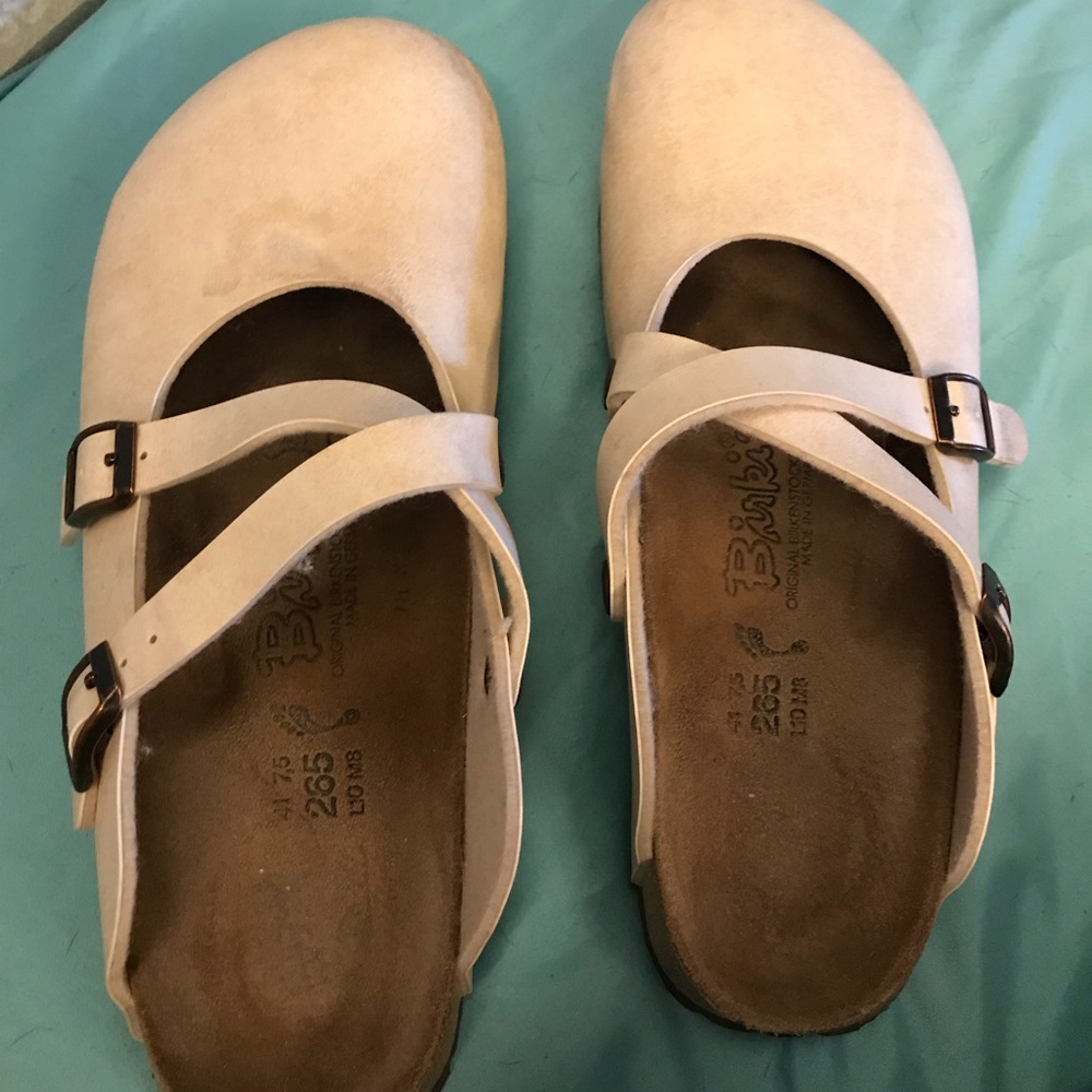 Cream colored Birki’s (hardly worn)